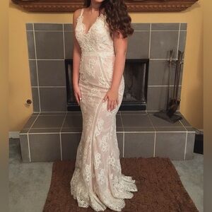 Elegant Lace Prom Dress